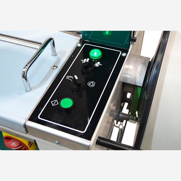 Flejadora automática de mesa SPK 1600 panel de control